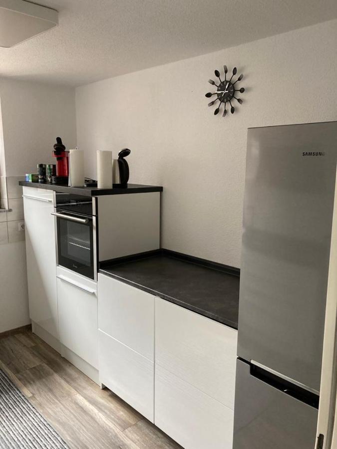 Хостел Haupt 3 Eningen unter Achalm Екстер'єр фото